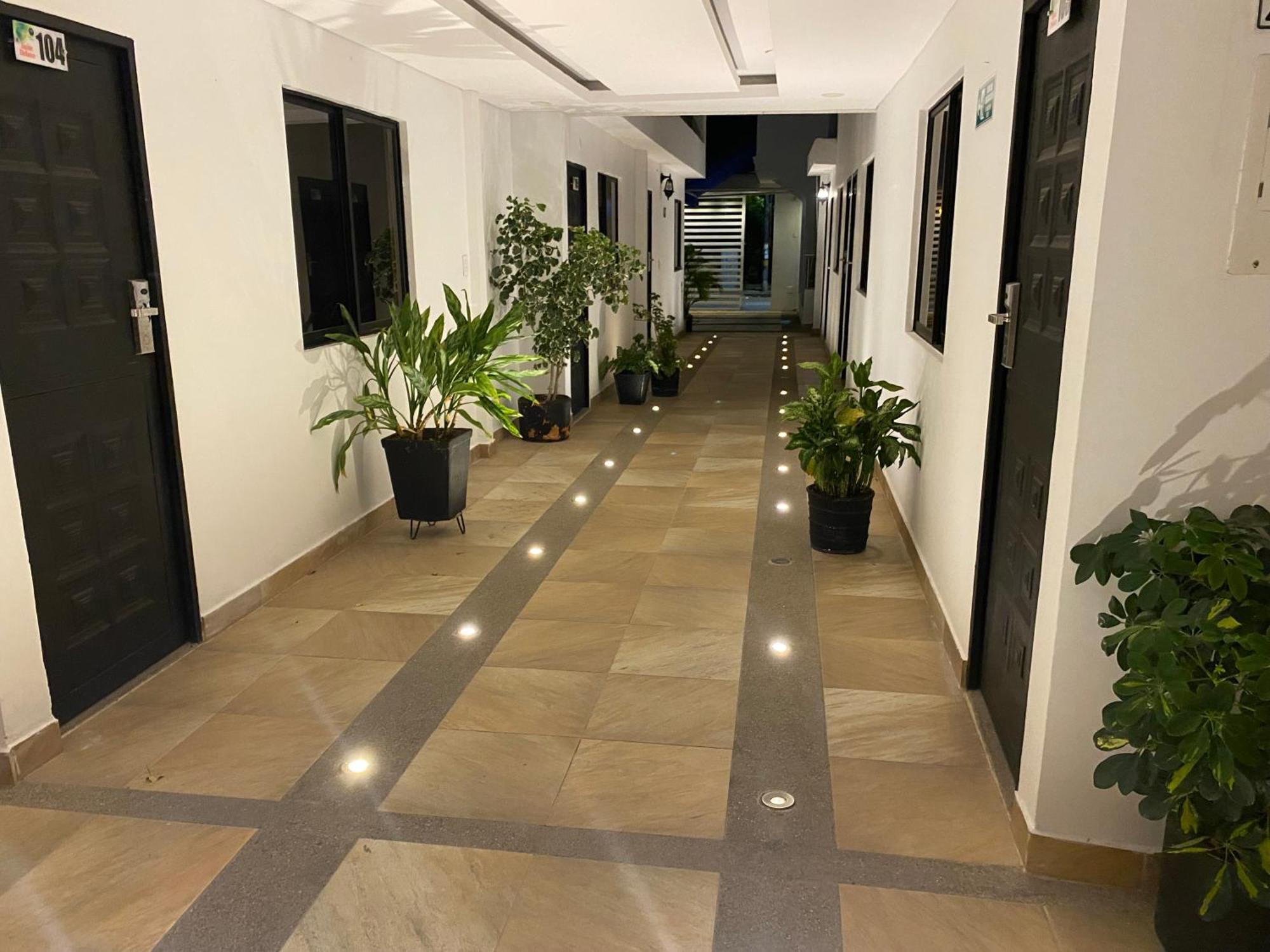 Hotel Deluxe Oasis De La Colina Girardot Exteriör bild