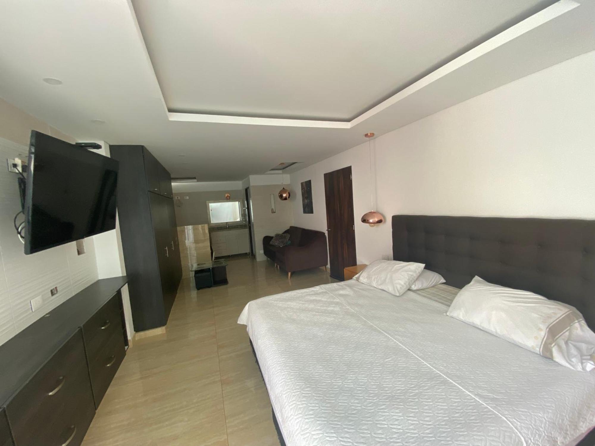 Hotel Deluxe Oasis De La Colina Girardot Exteriör bild